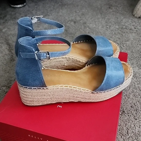 Kelly & Katie platform sandals - Picture 4 of 5